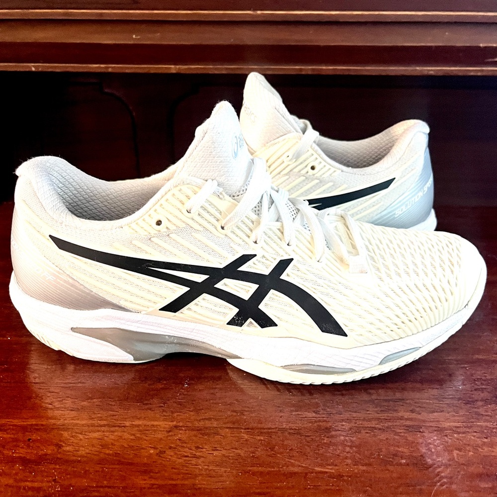 ASICS Solution Speed FF - Tennis or Pickelball Shoes size 8.5 Women’s